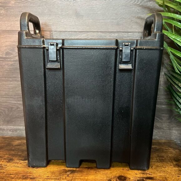 Carlisle LD250N03 - Cateraide™ LD Insulated Beverage Server 2.5 Gallon - Black - Picture 14 of 16